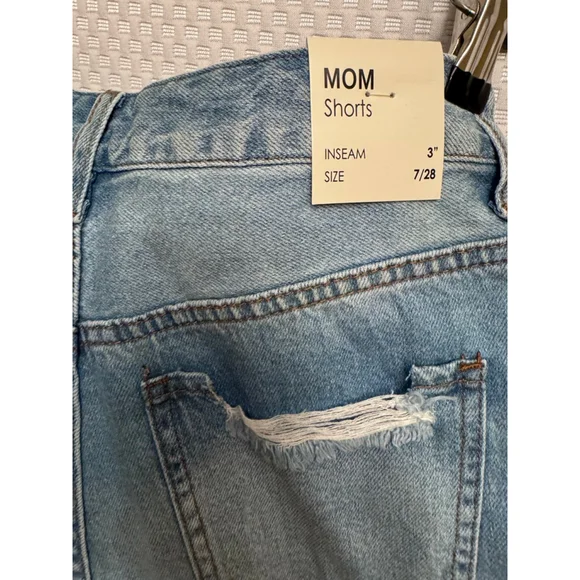 S.O.N.G. High Rise Mom Shorts - Picture 10 of 10